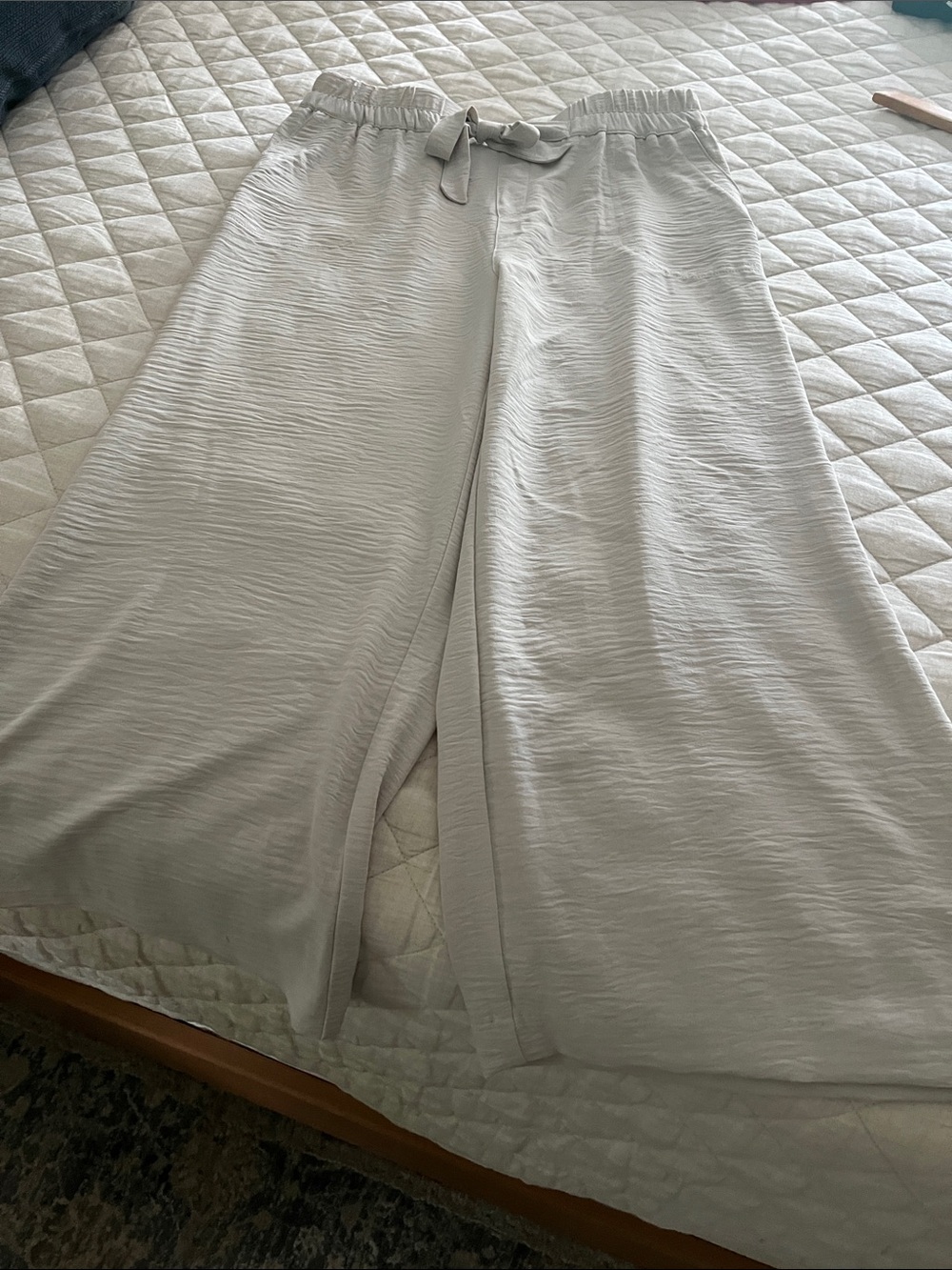 Counterparts Wide-Leg Drawstring Pants in Cream